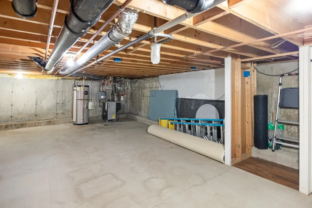 38 Pebble Beach Road Colchester VT 05446