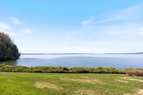 38 Pebble Beach Road Colchester VT 05446