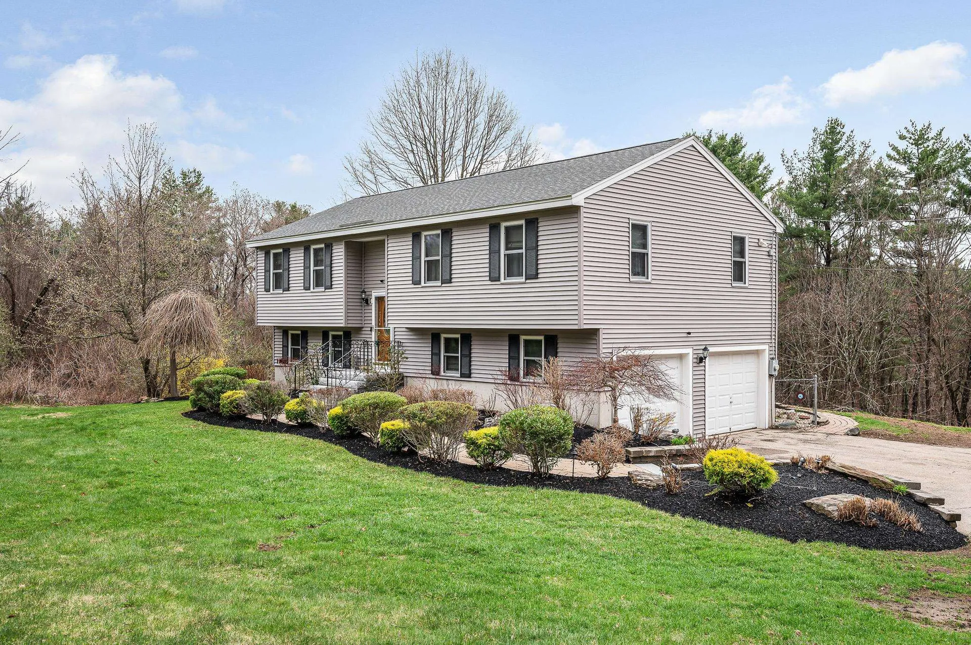 22 Depot Road Windham NH 03087