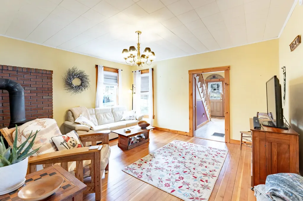 9 South Street Lebanon NH 03766