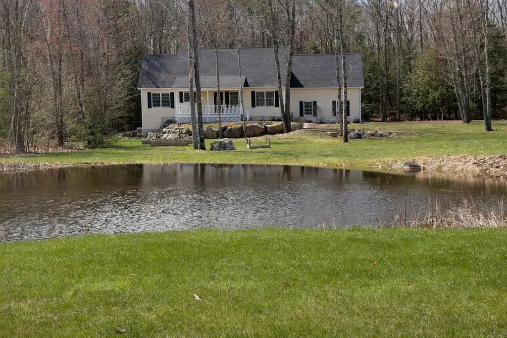 31 Ingalls Terrace Alton NH 03809