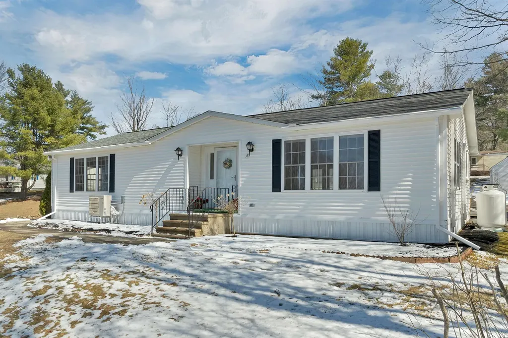 17 Justins Court Laconia NH 03246