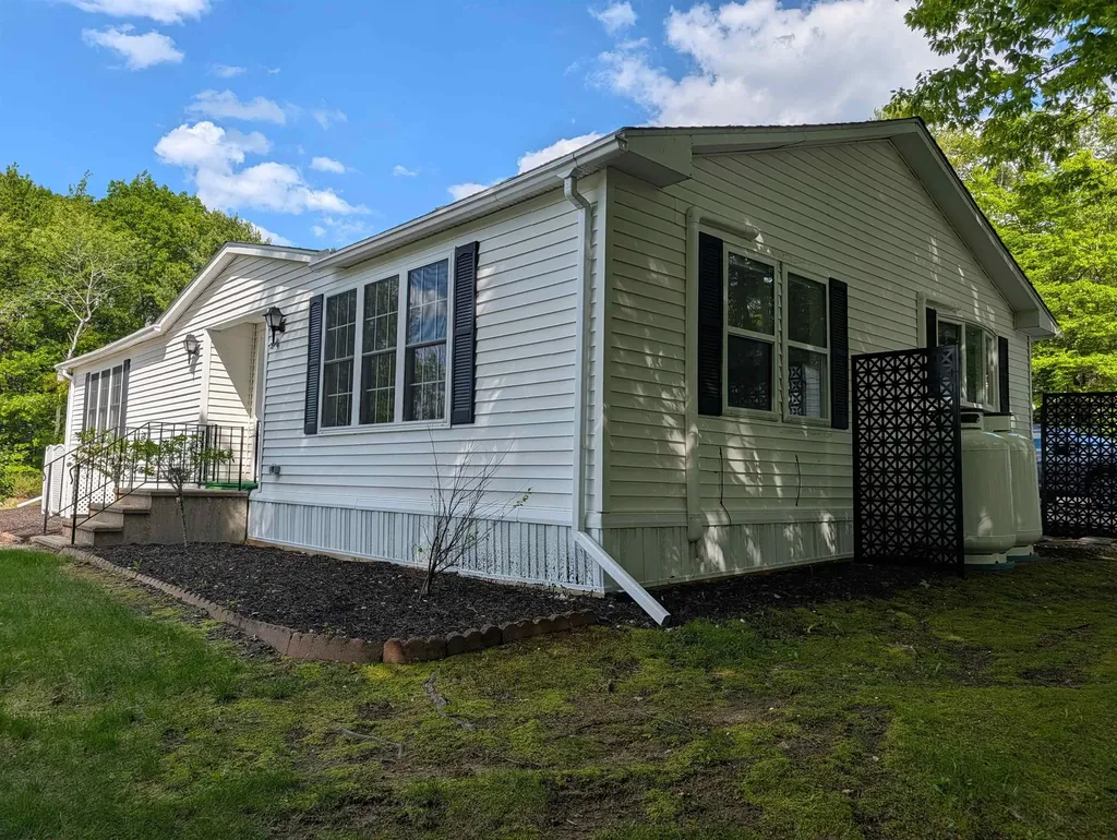 17 Justins Court Laconia NH 03246