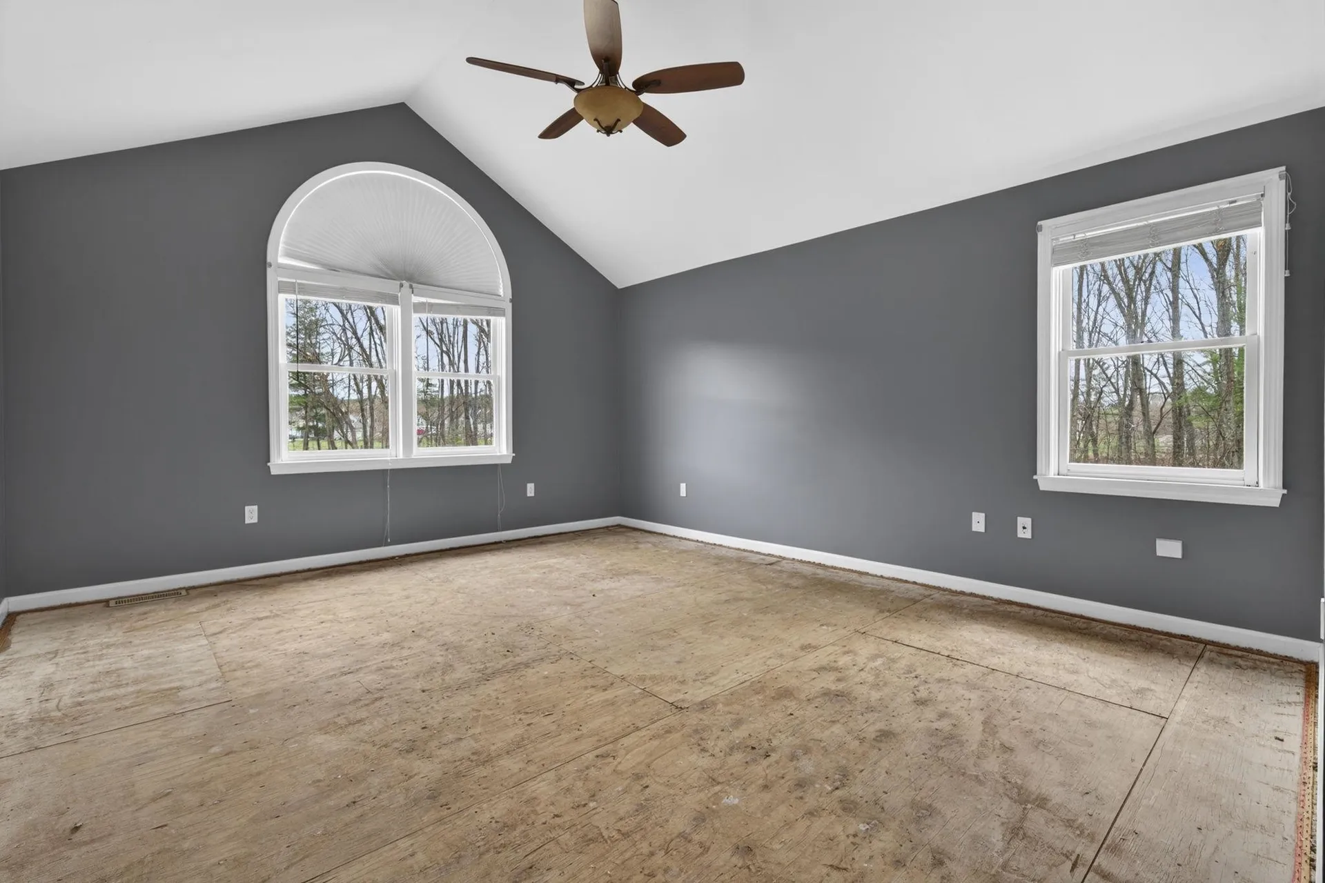 12 Leclair Drive Hudson NH 03051