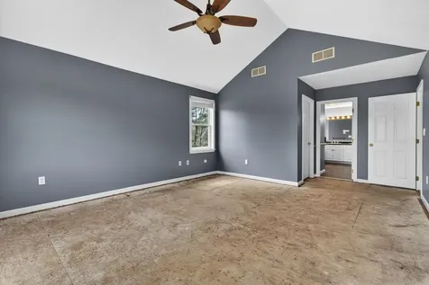 12 Leclair Drive Hudson NH 03051