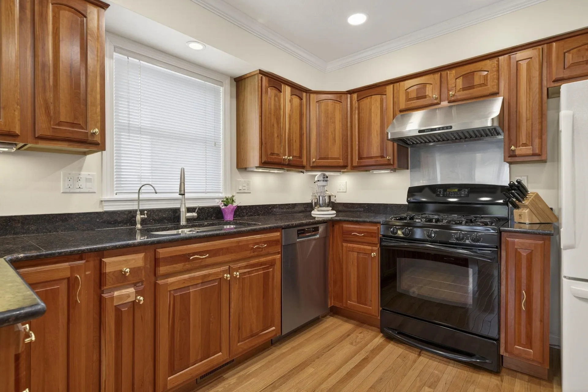 30 Charter Street Exeter NH 03833