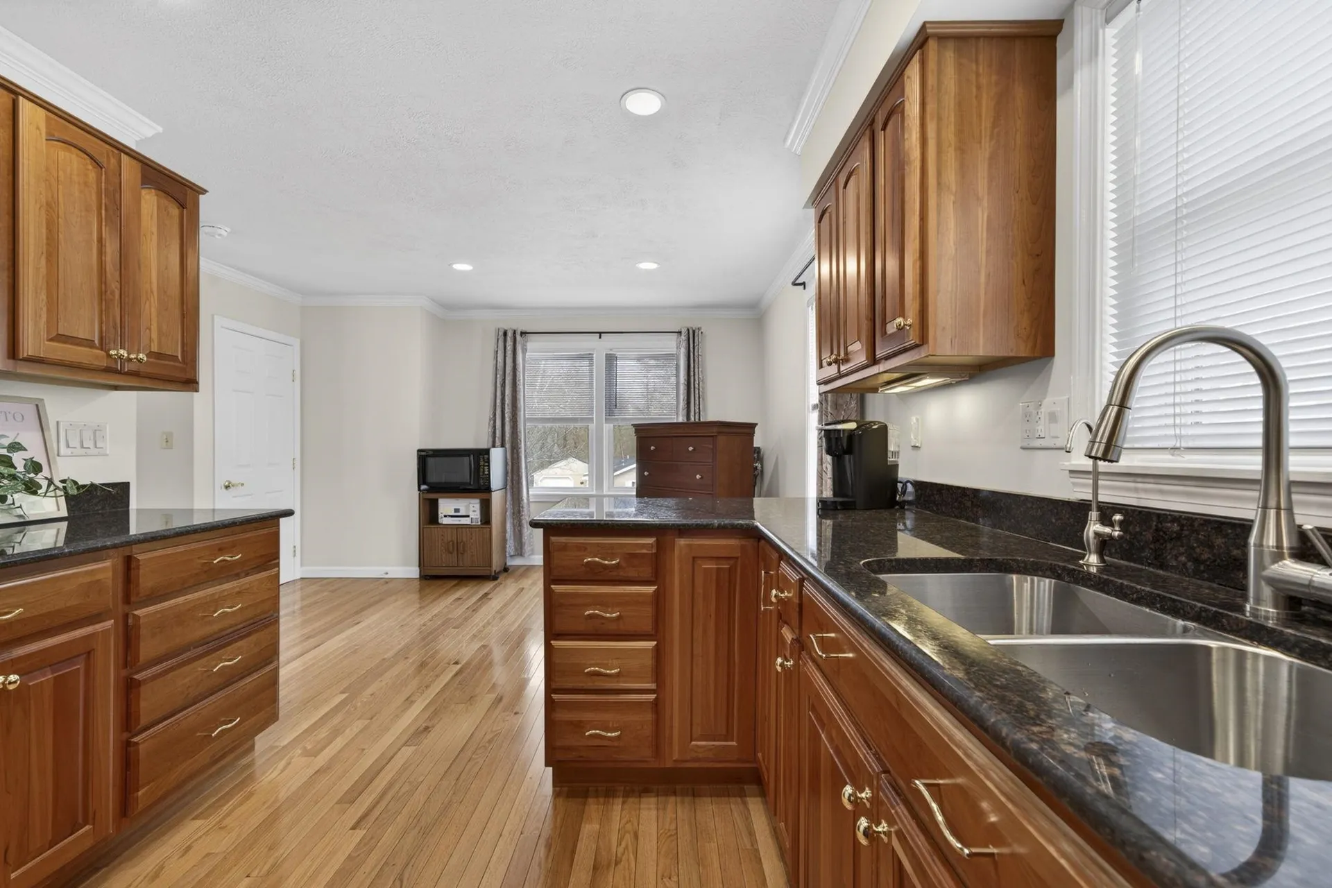 30 Charter Street Exeter NH 03833