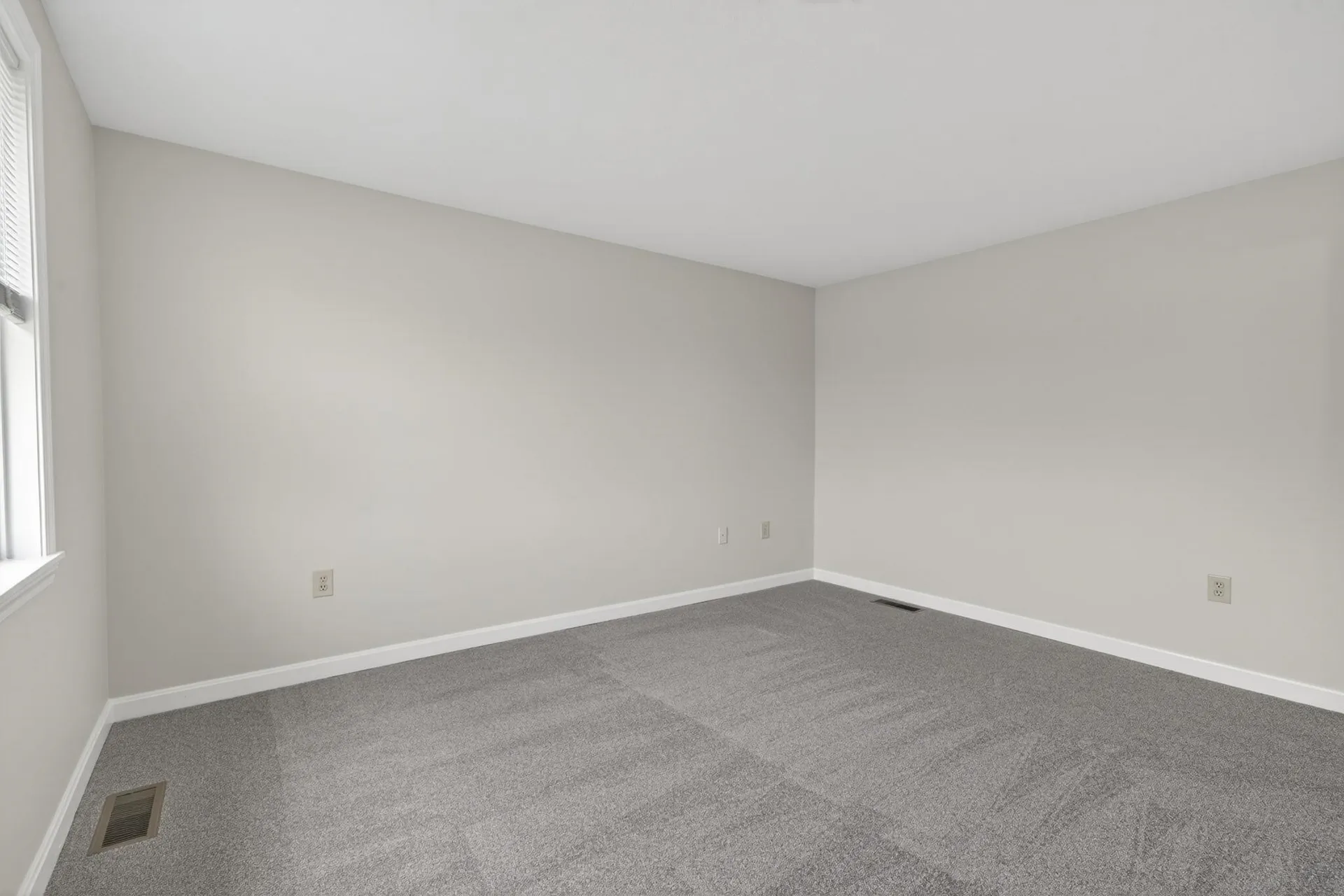 30 Charter Street Exeter NH 03833