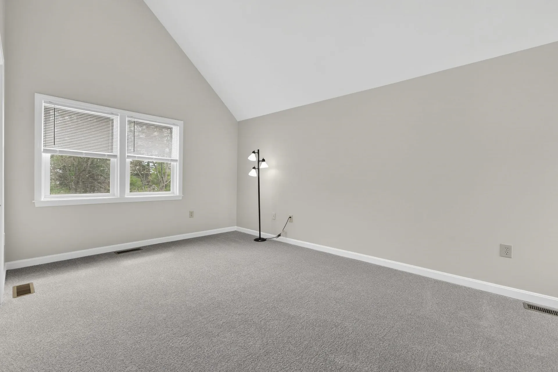 30 Charter Street Exeter NH 03833