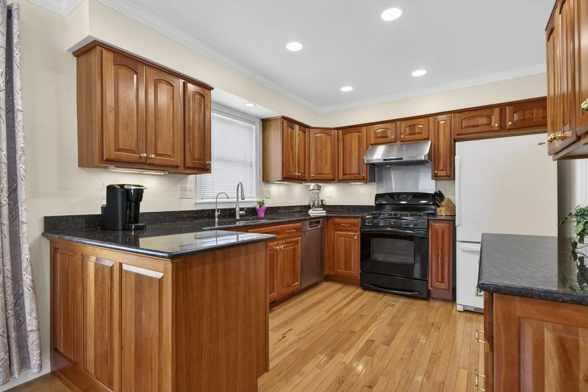 30 Charter Street Exeter NH 03833