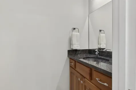30 Charter Street Exeter NH 03833