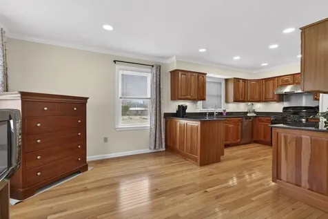 30 Charter Street Exeter NH 03833