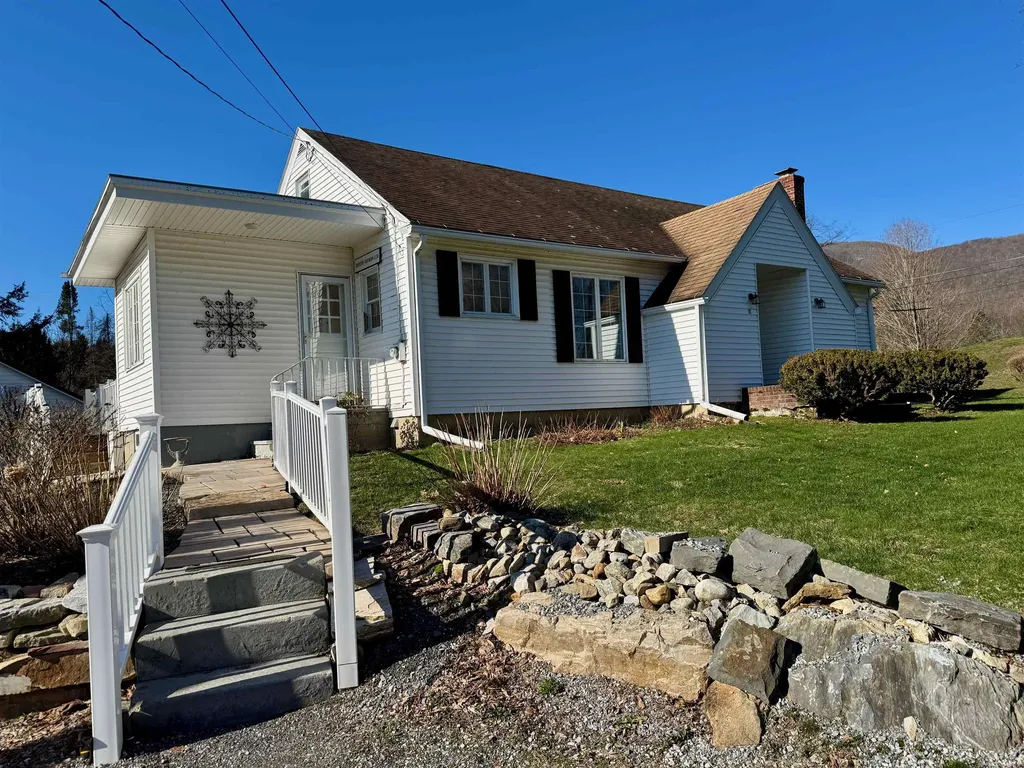 2 Pine Road Bennington VT 05201