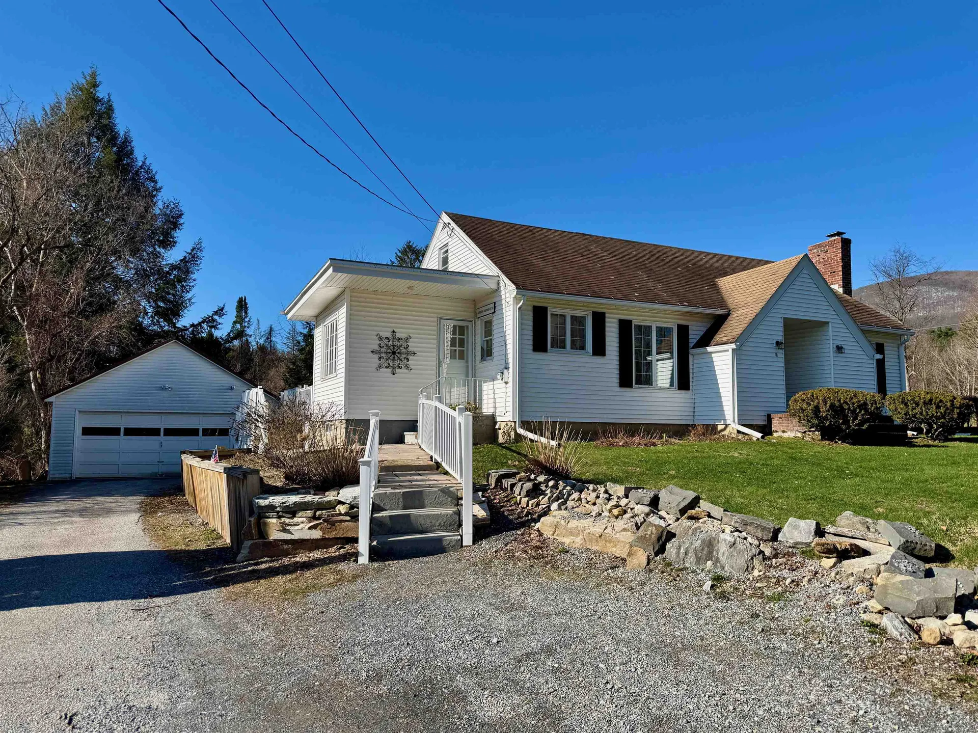 2 Pine Road Bennington VT 05201