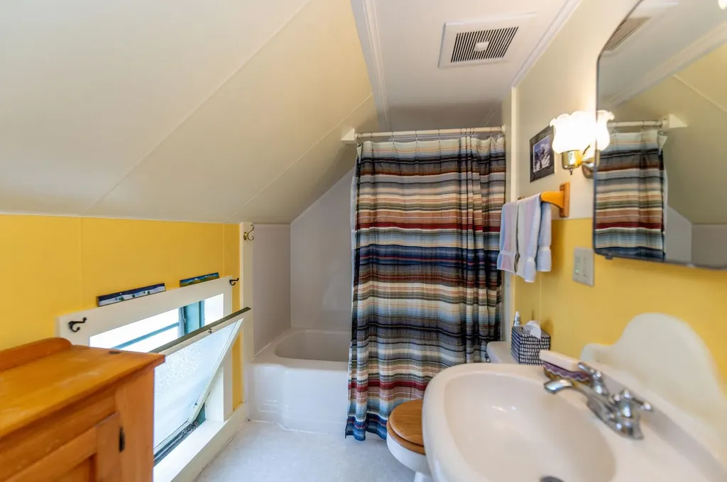 25 Saint Paul Street Montpelier VT 05602