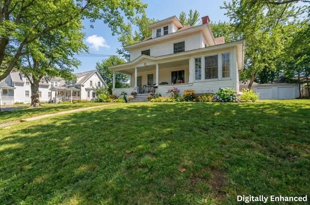 14 Pleasant Street Plymouth NH 03264