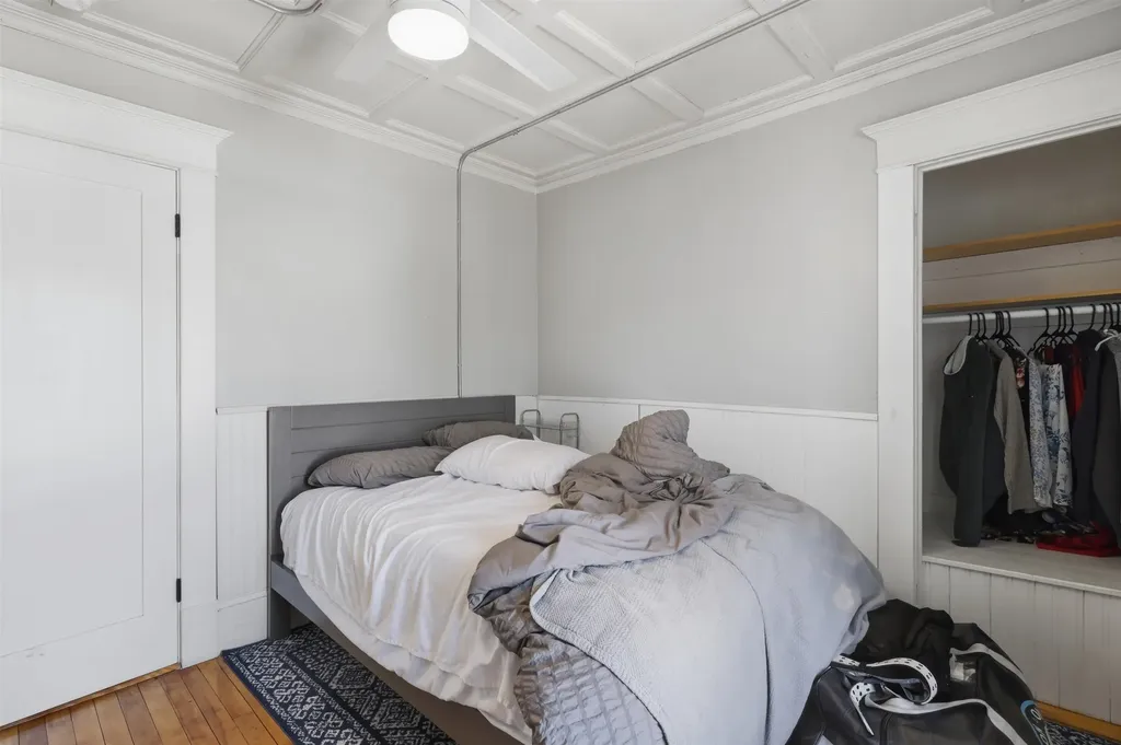 14 Pleasant Street Plymouth NH 03264
