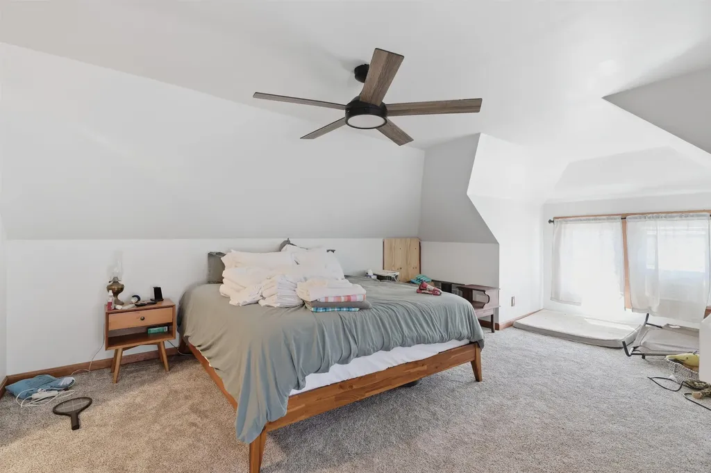14 Pleasant Street Plymouth NH 03264
