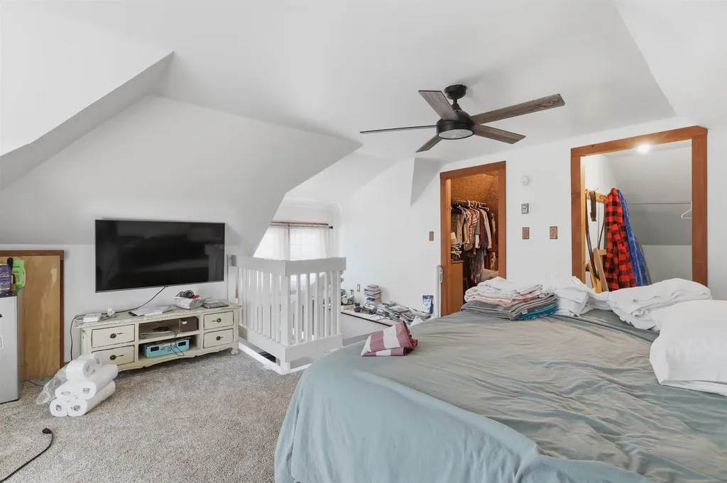 14 Pleasant Street Plymouth NH 03264