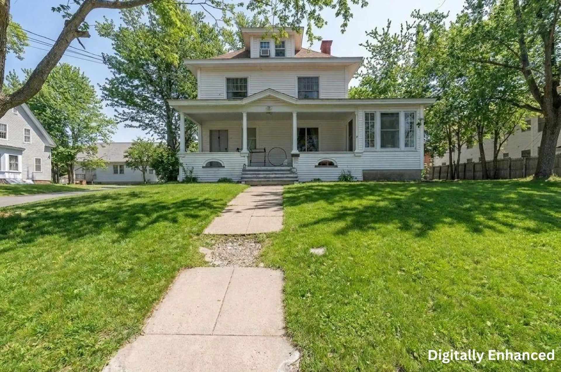 14 Pleasant Street Plymouth NH 03264