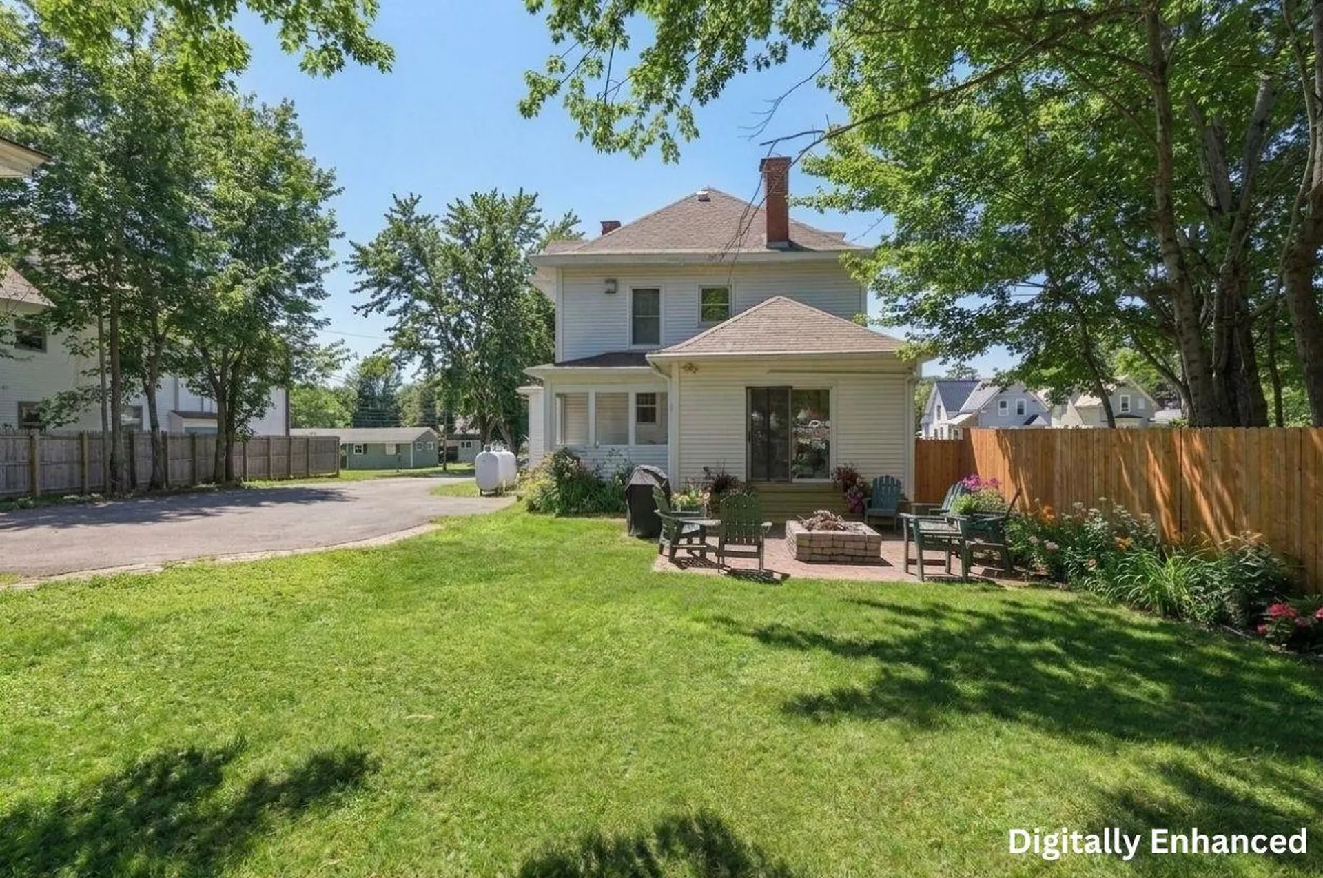 14 Pleasant Street Plymouth NH 03264