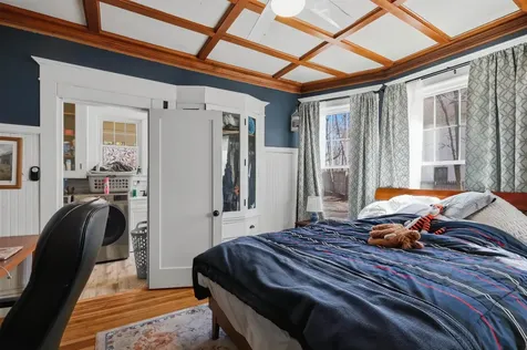 14 Pleasant Street Plymouth NH 03264