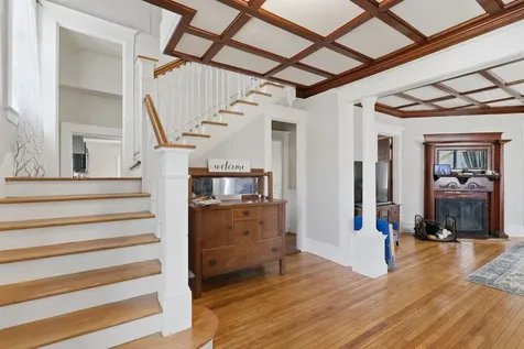 14 Pleasant Street Plymouth NH 03264