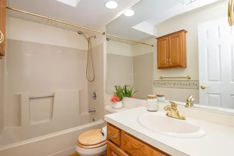 50 Brookside Drive Exeter NH 03833
