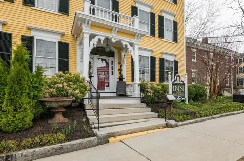 50 Brookside Drive Exeter NH 03833