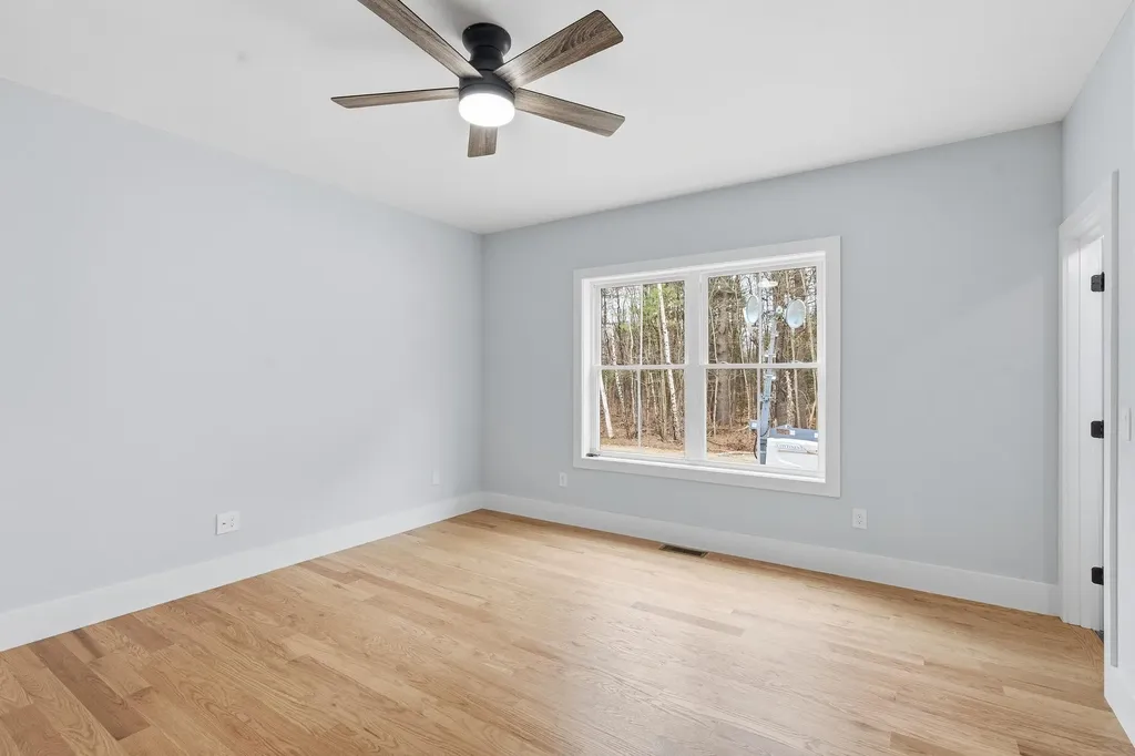 14 Stacey Lane Chester NH 03036