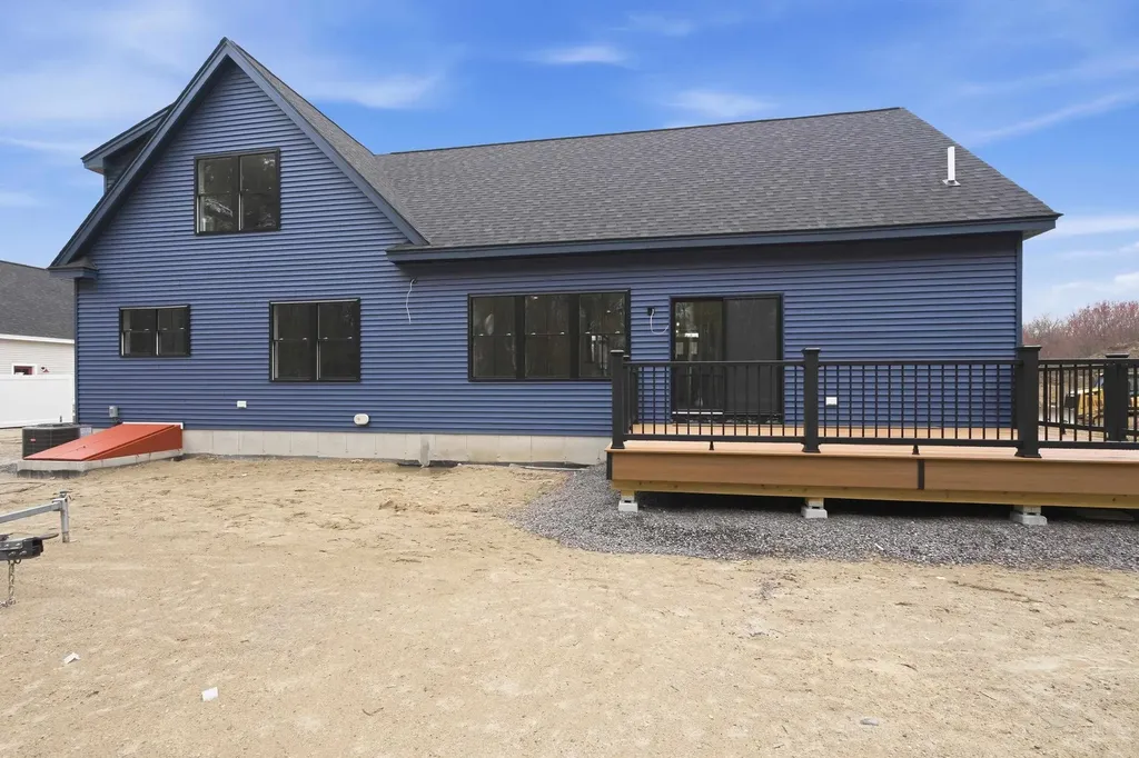 14 Stacey Lane Chester NH 03036