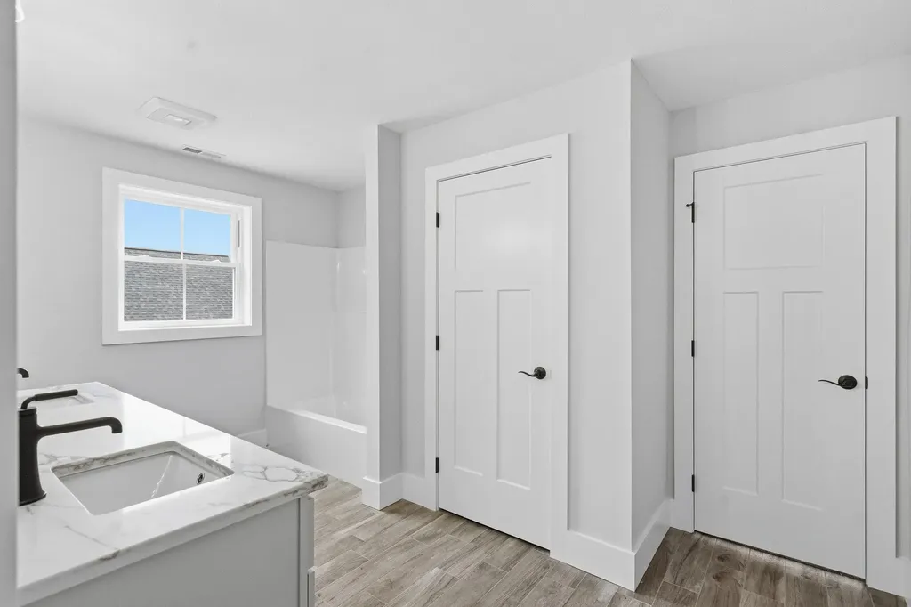 14 Stacey Lane Chester NH 03036