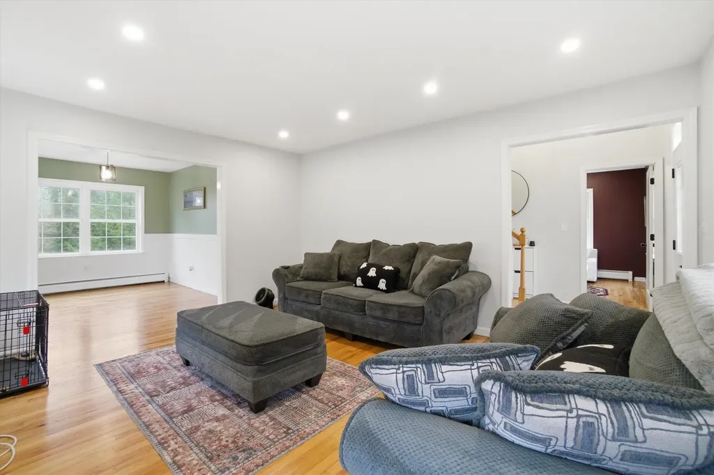 10 Upton Road Mont Vernon NH 03057