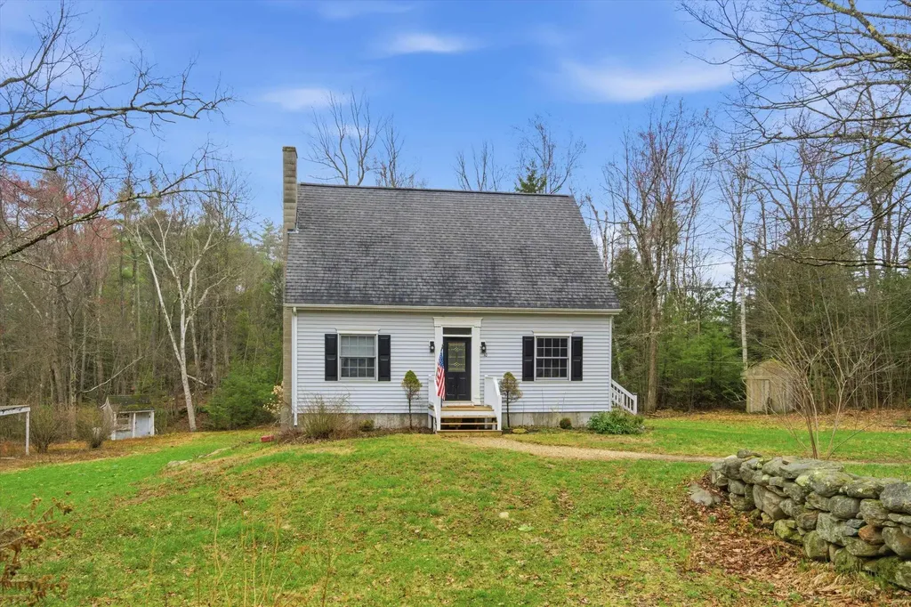 10 Upton Road Mont Vernon NH 03057
