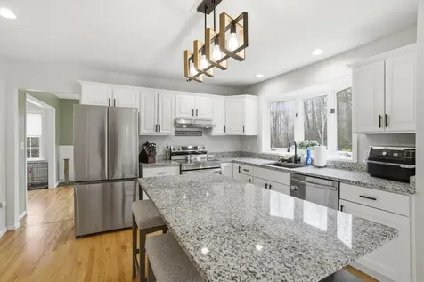 10 Upton Road Mont Vernon NH 03057