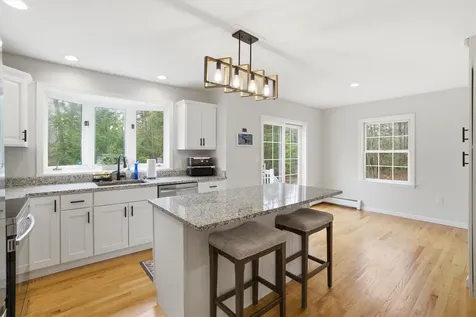 10 Upton Road Mont Vernon NH 03057