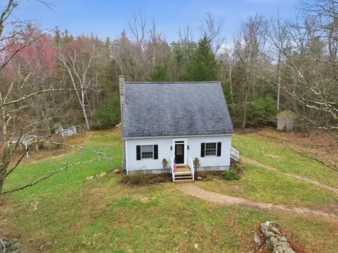 10 Upton Road Mont Vernon NH 03057