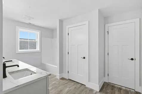 14 Stacey Lane Chester NH 03036
