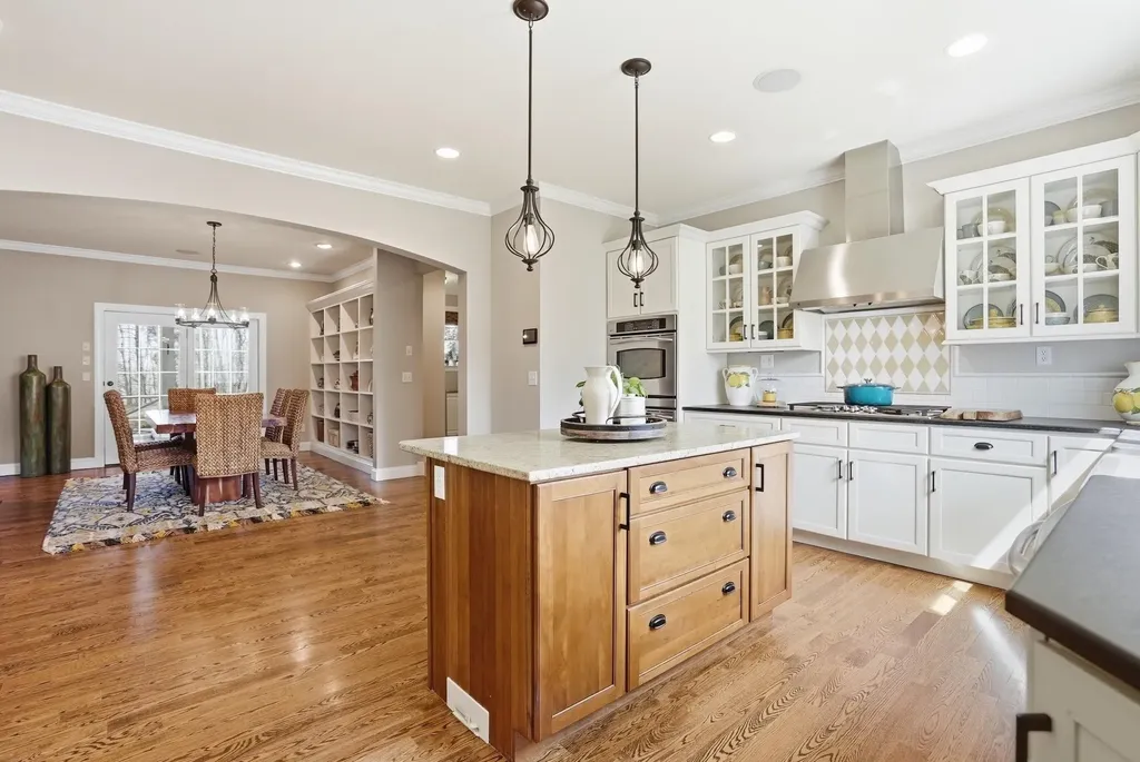 288 Boulder Hill Drive Shelburne VT 05482