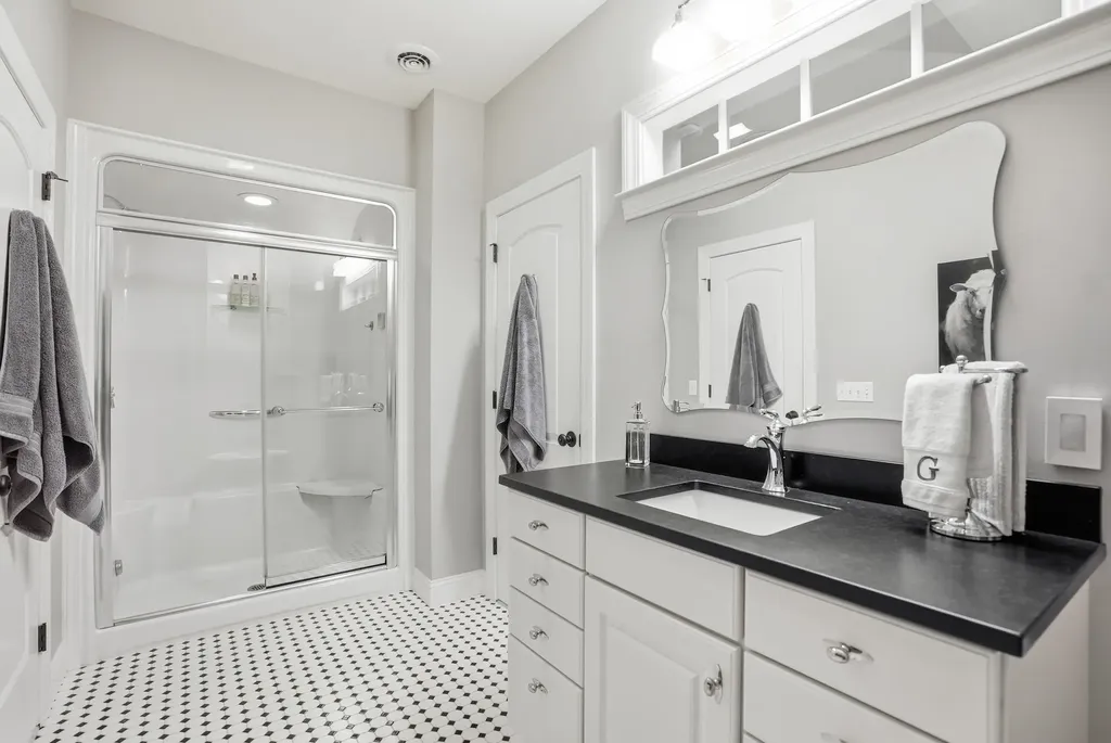 288 Boulder Hill Drive Shelburne VT 05482