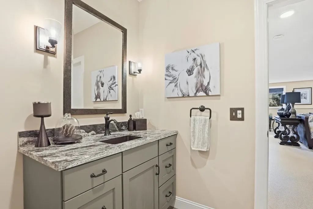 288 Boulder Hill Drive Shelburne VT 05482