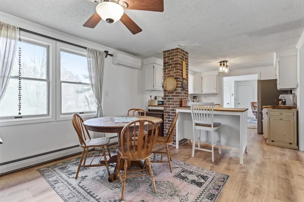 52 Sanborn Road East Kingston NH 03827