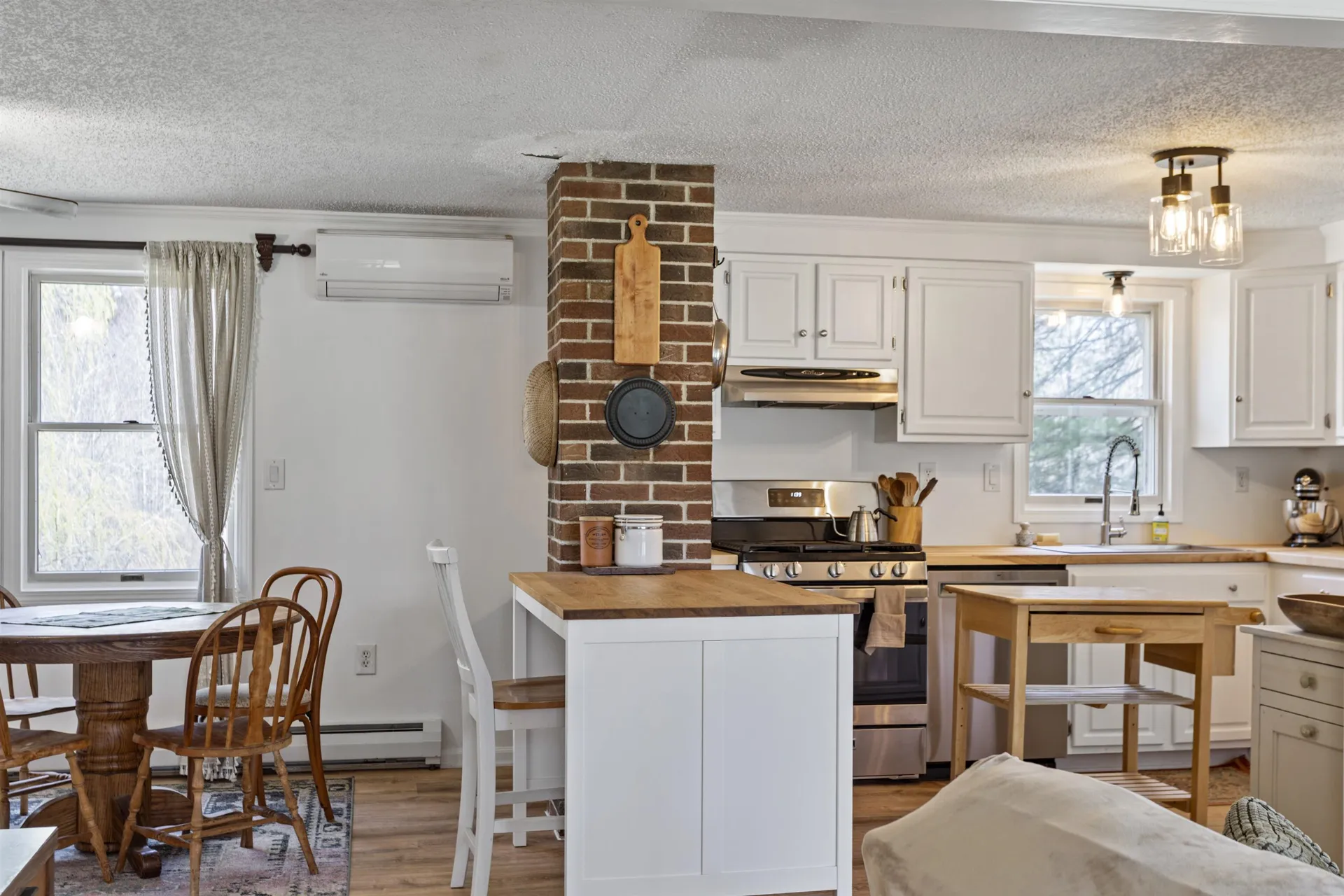 52 Sanborn Road East Kingston NH 03827