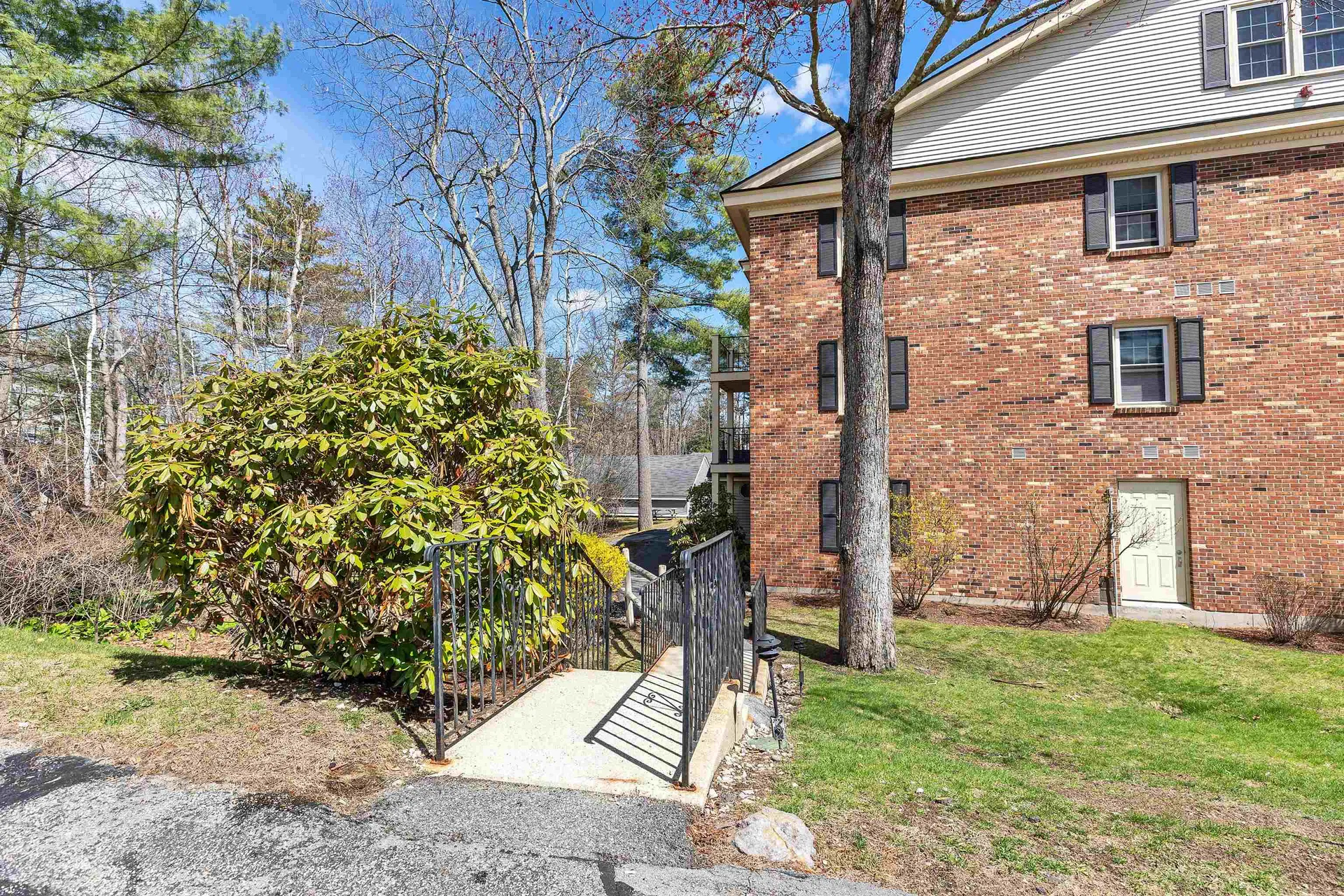 1 Northbrook Drive Manchester NH 03102