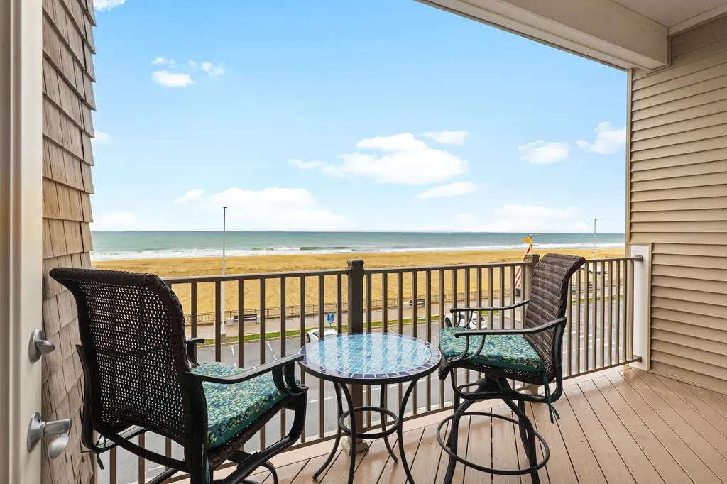275 Ocean Boulevard Hampton NH 03842