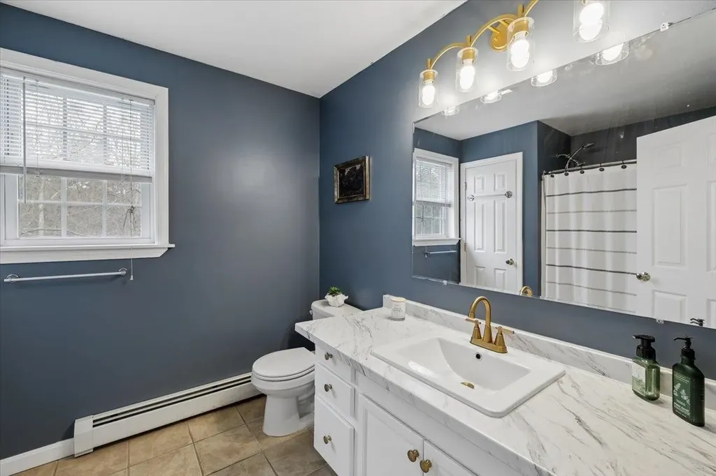 1 Langs Lane Newmarket NH 03857