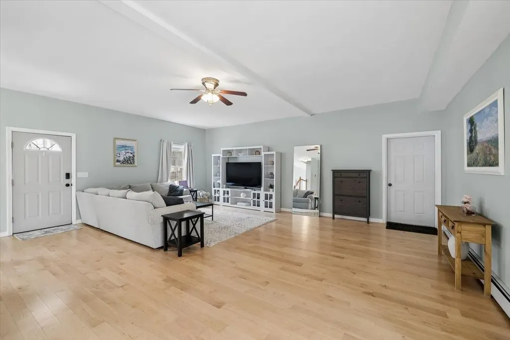 1 Langs Lane Newmarket NH 03857