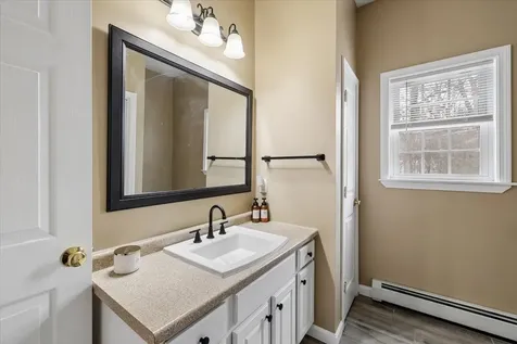 1 Langs Lane Newmarket NH 03857
