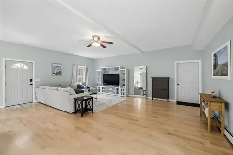1 Langs Lane Newmarket NH 03857