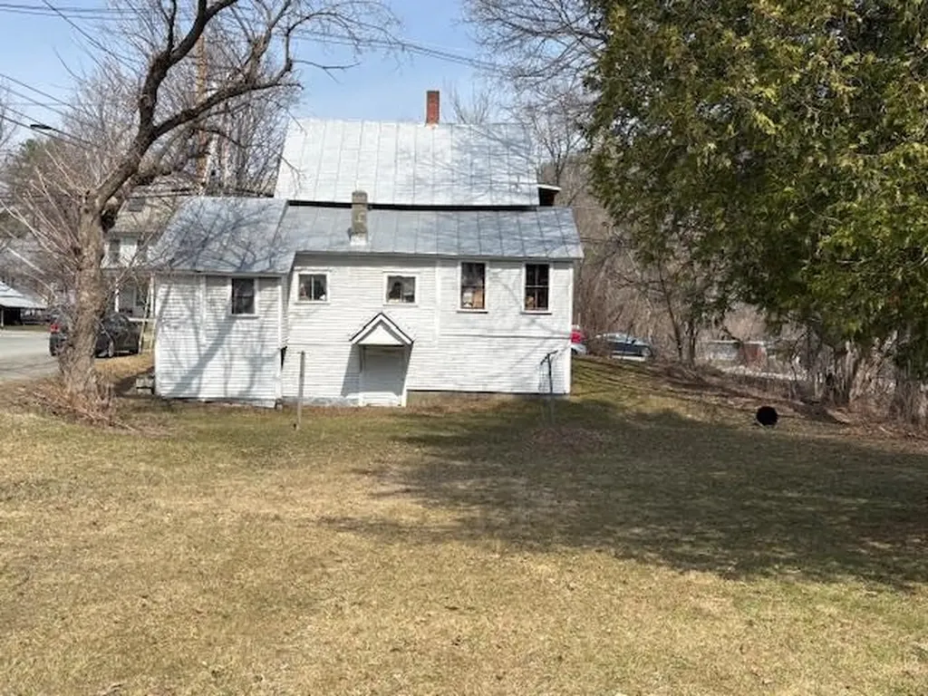 39 Safford Road Royalton VT 05068